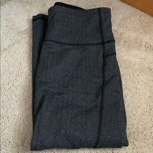 Gap athletic capris